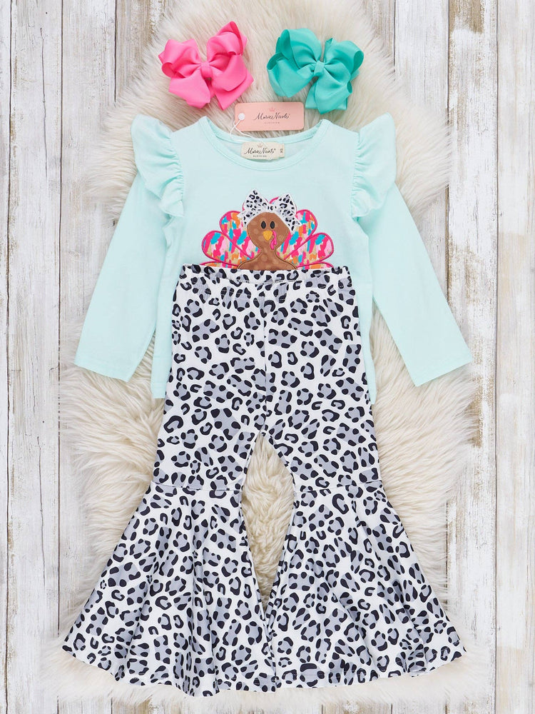 Thankful Embroidered Set